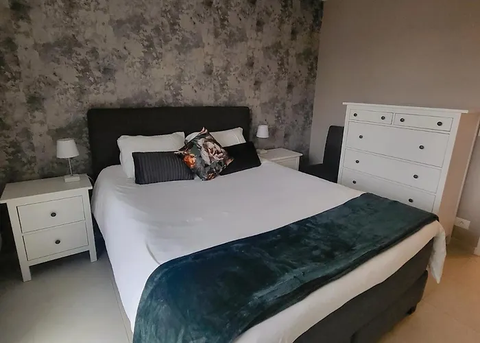Gezellig Appartement In Brugge, Nabij Damme.